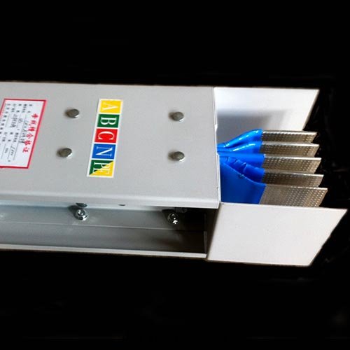 高(gāo)防護等級800A封(fēng)閉密集型母線(xiàn)槽