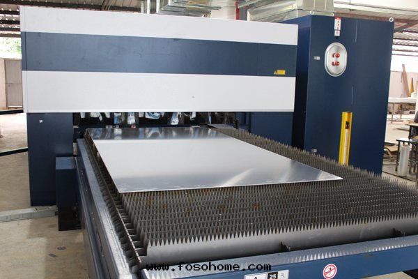 钣金(jīn)加工生(shēng)産